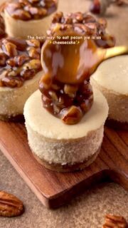 ✨🍁Mini pecan pie cheesecakes🍁✨

Take a classic pecan pie and transform it into something even better! These minis have a creamy and spiced cheesecake base with a thick graham cracker crust, a topping of pecan pie goodness, and maple pecan whipped cream frosting! Pecan pie isn’t my go-to dessert of choice, but in cheescake form it’s an entirely different story 🤤

Recipes used are by @bakerbynature and @sallysbakeblog 

Details and links to the recipes used are on my blog! 

#holidaybaking #minicheesecake #pecanpie #thanksgivingdesserts #holidaydesserts